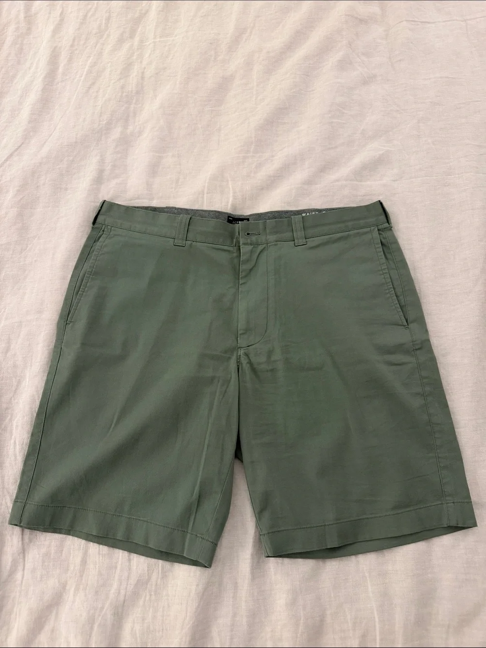 J. Crew Men's Olive Chino Flat-Front Shorts